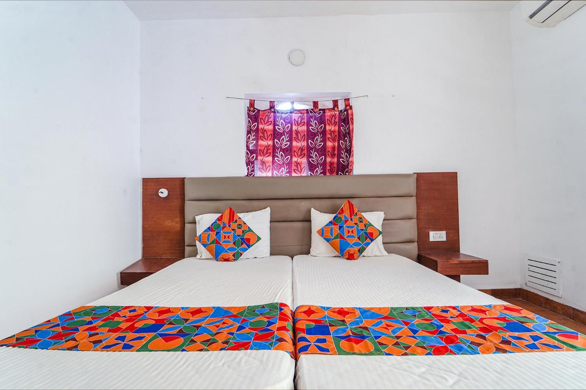 Fabexpress Le Aham Boutique - Auroville Beach - 600M Pondicherry Eksteriør bilde