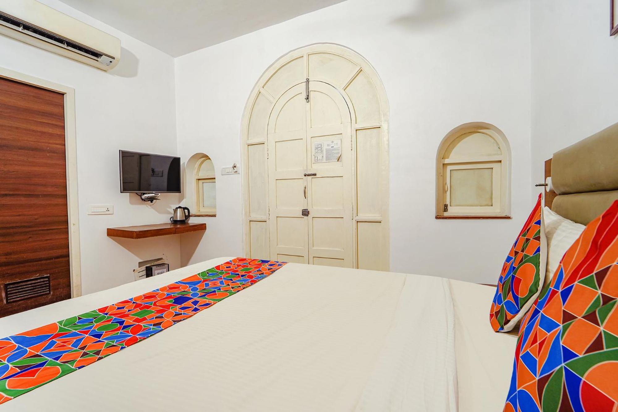 Fabexpress Le Aham Boutique - Auroville Beach - 600M Pondicherry Eksteriør bilde