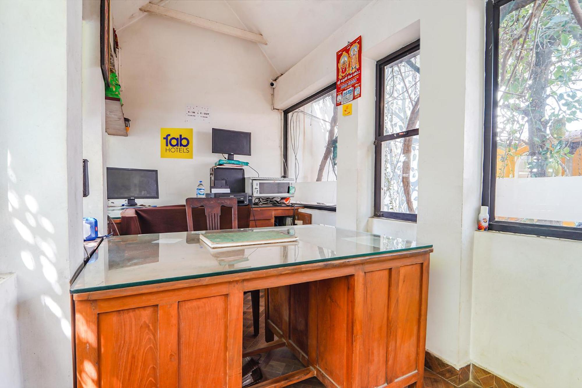 Fabexpress Le Aham Boutique - Auroville Beach - 600M Pondicherry Eksteriør bilde